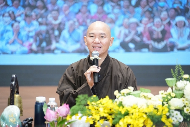 Khóa tu một ngày sống thiền “Sự nhiệm màu của hơi thở” cùng thầy Pháp Nhật