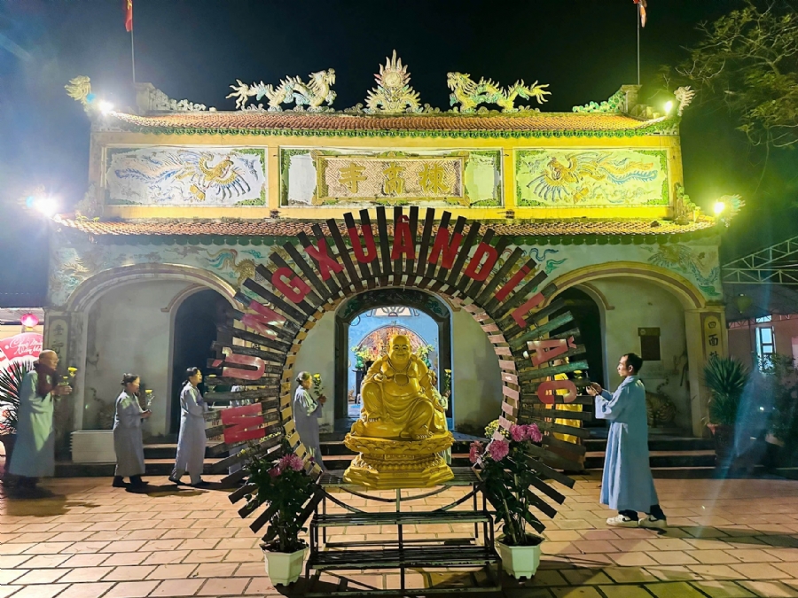 KHÓA TU ƯƠM MẦM HOA SEN LẦN 20