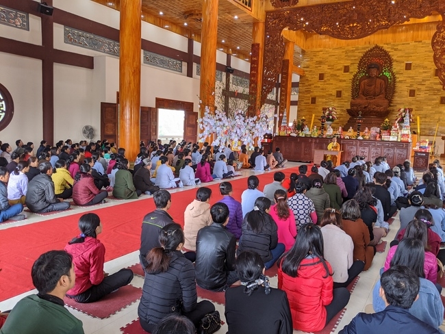 The Ceremony praying for peace at Giai Lam Pagoda - Hà Tĩnh