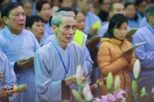Peace-wishing ceremony – Opening The Medicine Buddha Sutra and releasing lives at the beginning of Lunar year at Hoa Phuc pagoda