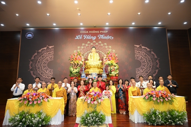 Wedding Ceremony at the pagoda