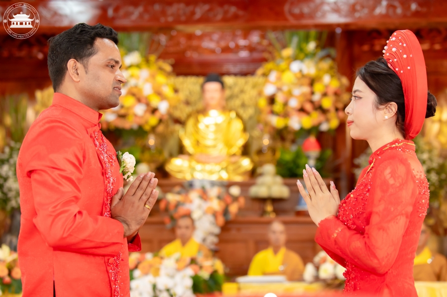 Wedding Ceremony at the pagoda