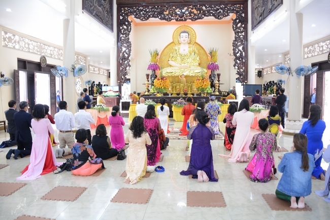 Buddhist Wedding Ceremony