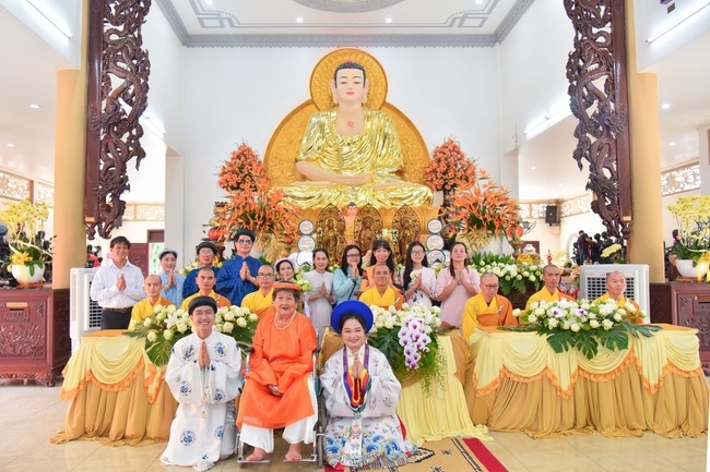 Wedding Ceremony at the pagoda