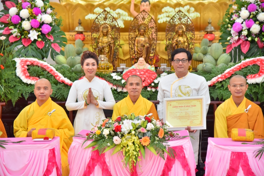 Wedding Ceremony at the pagoda