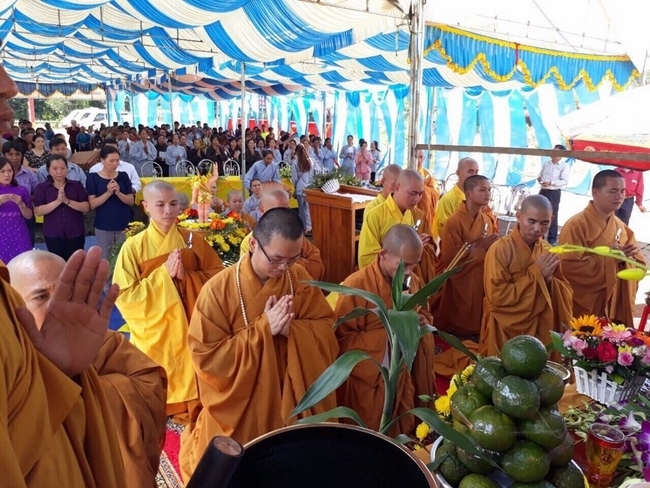 The great ceremony of the Buddha’s birthday at Dang Phap pagoda in Binh Phuoc province