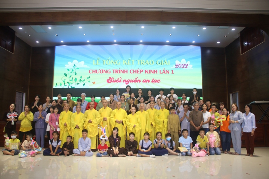 Lễ tổng kết chương trình chép kinh “Suối Nguồn An Lạc”