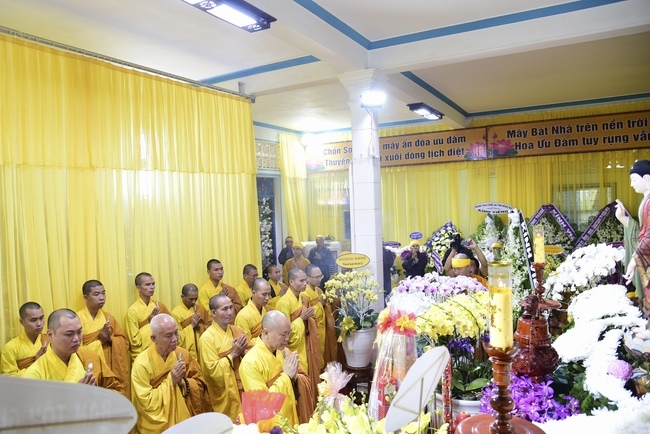 Lễ viếng Ni trưởng Thích Nữ Huệ Giác