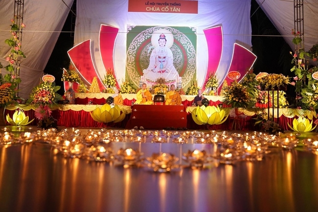 Shimmering candles at Co Tan Pagoda - Hai Duong