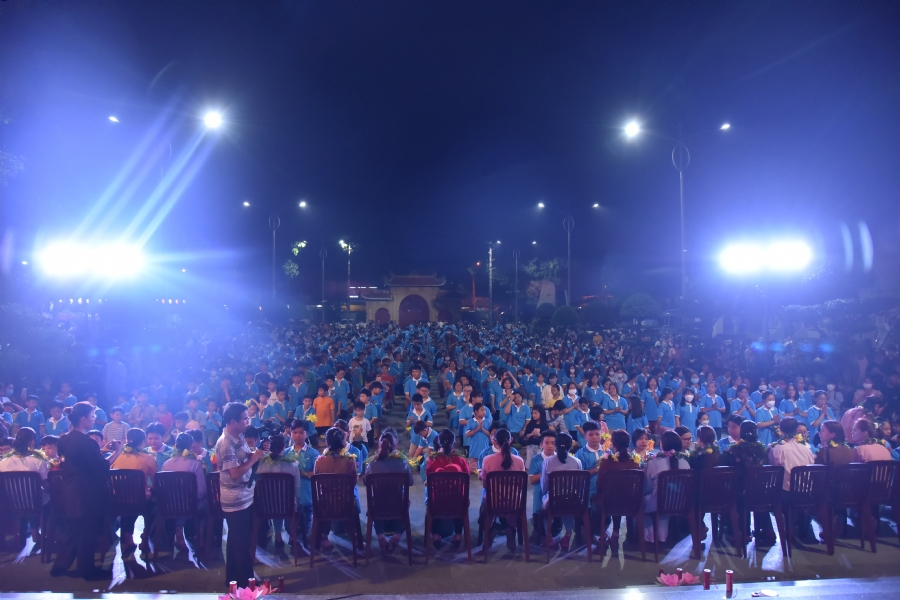 The Last Day of Huong Phap Branch 's Teenage Retreat, Cu Chi
