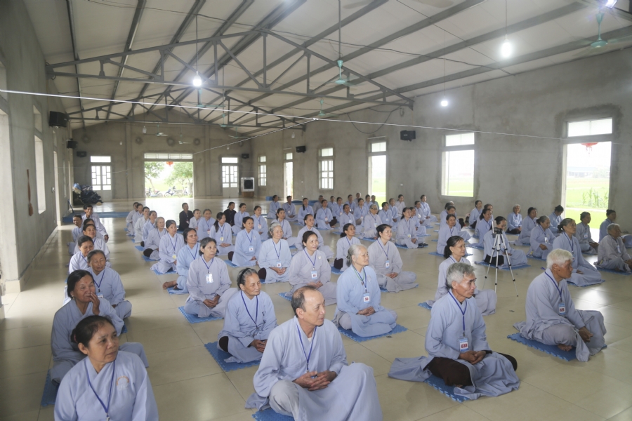 The fourth day of the Seven-Day Retreat “Learning  the Buddha’s conduct”