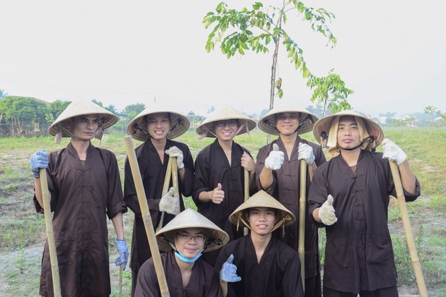 Nhật Ký Về Tây (Phần I)