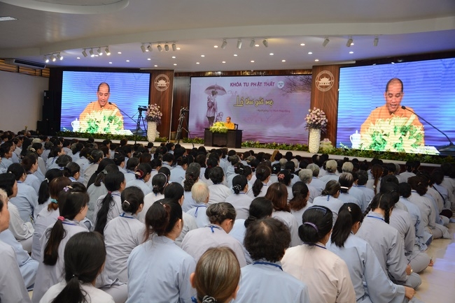 “A Letter For Mom” -  Dharma Talk in the 89th Seven-Day Retreat 