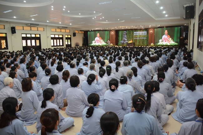 “DHARMA PRACTITIONER’S QUALITIES”- Dharma Talk in the 89th Seven-Day Retreat