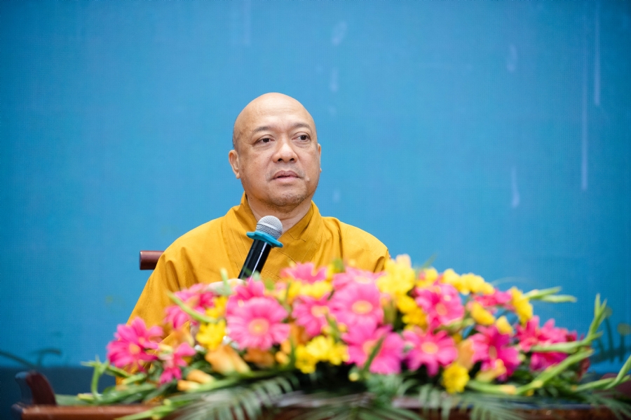 Dharma talk Protecting yourself in the 102nd Seven-day Retreat