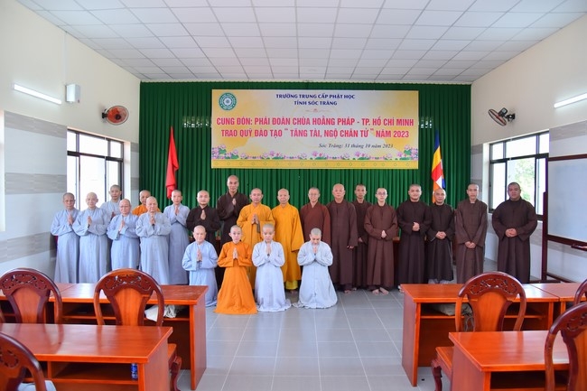 Quỹ đào tạo Tăng tài NCT cúng dường đến các trường TCPH tại 6 tỉnh miền Tây: Bến Tre, Trà Vinh, Vĩnh Long, Bạc Liêu, Sóc Trăng, Đồng Tháp