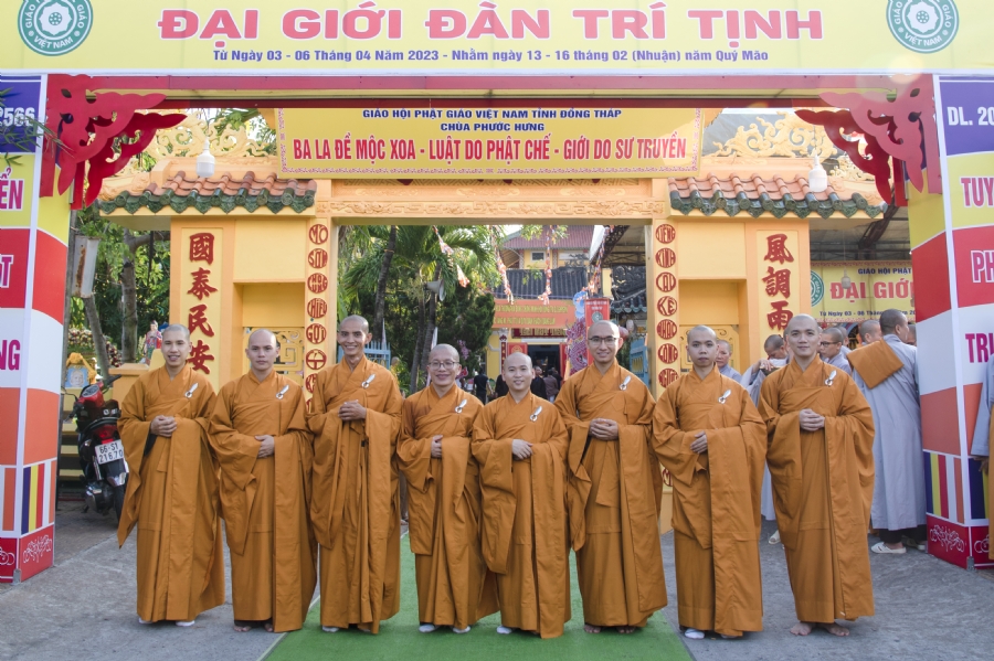 Receiving precepts from Tri Tinh precepts Altar in Dong Thap of Hoang Phap Pagoda monks