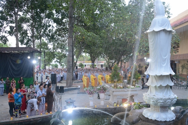 Lễ Ngũ Bách Danh Bồ-tát Quán Thế Âm