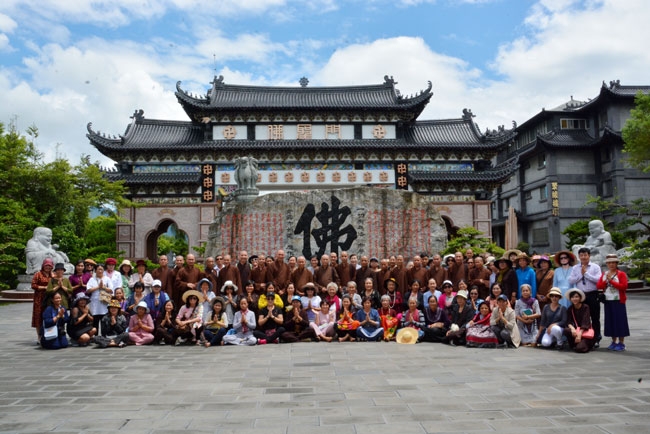 Tham quan các ngôi chùa tại Đài Loan