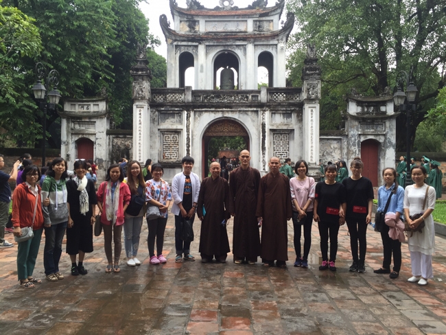 Tham quan danh lam thắng cảnh tại Hà Nội