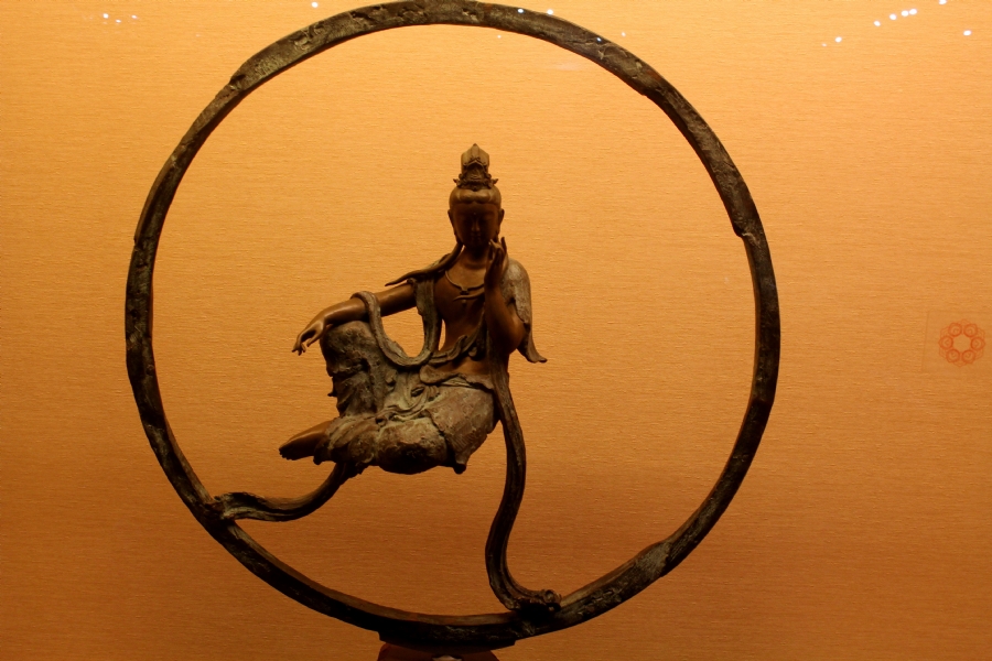 Thương đi! Chờ chi...