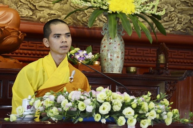 Thuyết giảng tại chùa Hội Đức