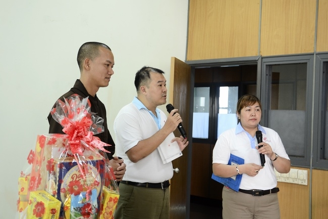 Tiếp tục nói chuyện tại Công ty TNHH CN Cao Su Chính Tân Việt Nam