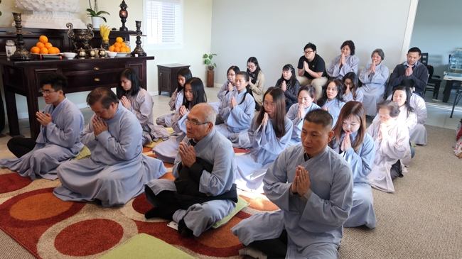The One day Retreat at the Hoang Phap Pagoda in United States