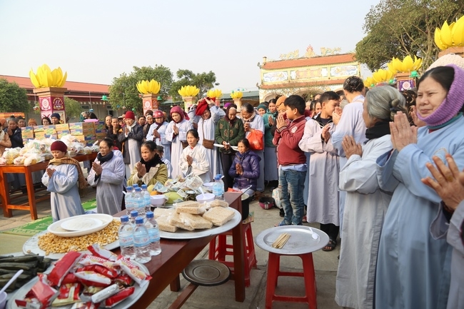 One - day reciting cultivation at Dong Cao Pagoda - Thanh Hoa Province