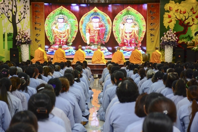 Tu niệm Phật một ngày