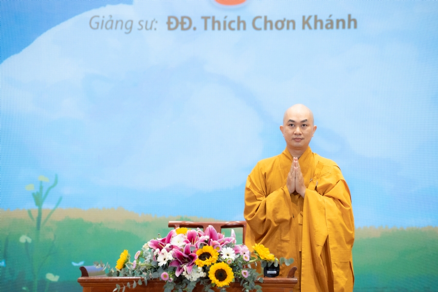 Khoá tu “Sinh viên hướng về Phật pháp”