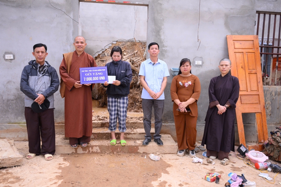 Disaster relief in Lang Son province in the pagoda's charity activities (Part 1)