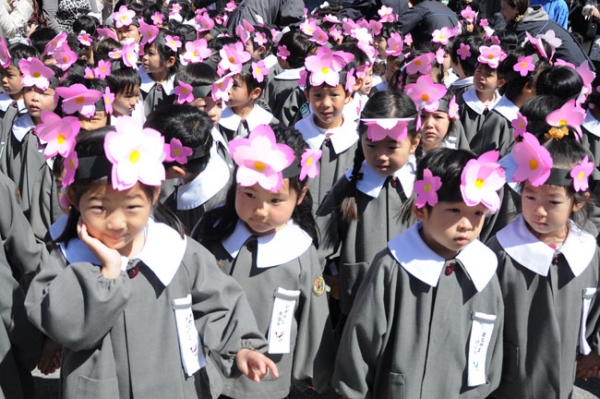 Thăm chùa Asakusa - Hoàng Cung - Tháp Sky Tree tại Tokyo