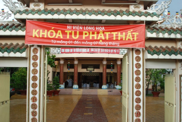 Chùa Long Hoa tổ chức lễ kỷ niệm khóa tu Phật thất lần thứ 100
