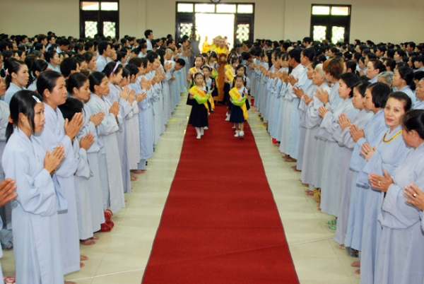 Đại lễ Vu Lan PL.2555 – DL. 2011 tổ chức tại chùa Hoằng Pháp.