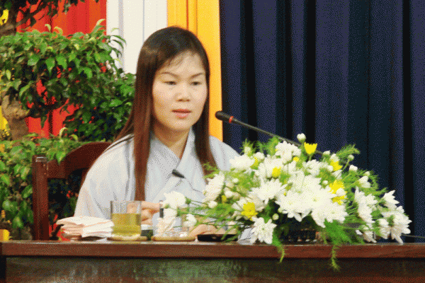 Đạo tràng niệm Phật chùa Hoằng Pháp giao lưu đặc biệt với nhà ngoại cảm Phan Thị Bích Hằng