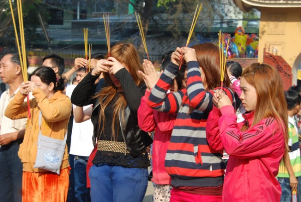 Đầu Xuân Đến Chùa