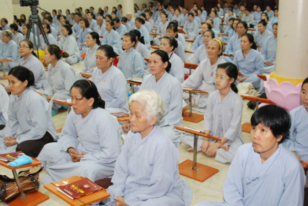 Lễ Sám Hối tại Chùa Hoằng Pháp