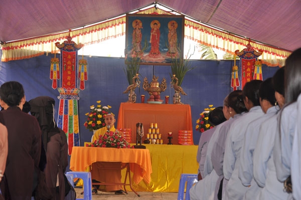 Đại đức Thích Tâm Quán thuyết giảng tại chùa Thanh Lương