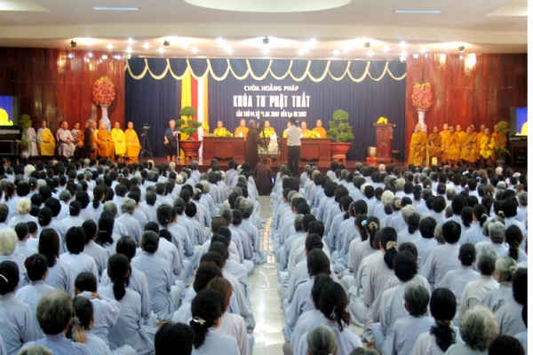 HT. Thích Giác Nhiên viếng thăm Đạo Tràng niệm Phật chùa Hoằng Pháp