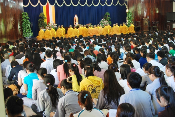 Ngày tu sinh viên tại chùa Hoằng Pháp