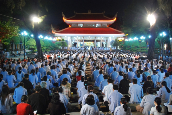 Buổi lễ Sám Hối tại chùa Hoằng Pháp