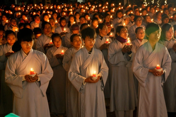 Lễ quy y và vía Phật Di Đà tại chùa Tây Khánh - Thái Bình