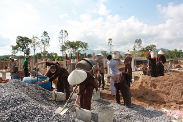 Thăm công trình xây dựng chùa Hưng Pháp - Đồng Nai