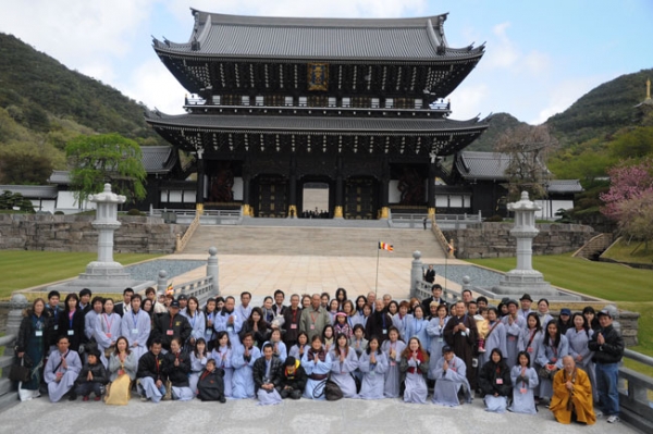 Thăm Vương Đường Phật Giáo