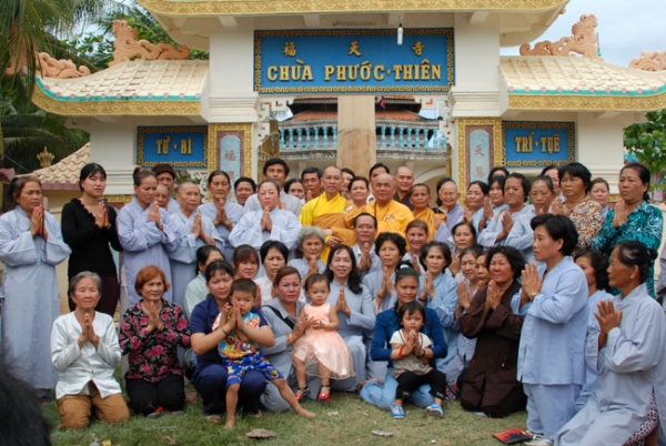 Thuyết giảng tại chùa Phước Thiên - Cambodia