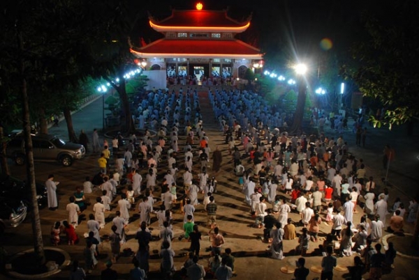 Chùa Hoằng Pháp tổ chức lễ sám hối