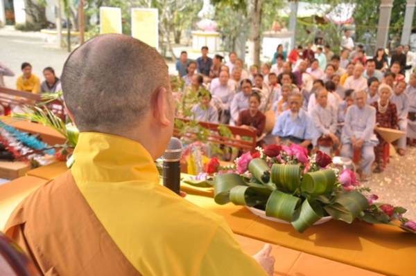 Giảng pháp tại Tịnh xá Ngọc Sơn - Bình Thuận