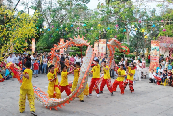 Chùm ảnh những ngày đầu xuân Nhâm Thìn (mùng 2, 3, 4)