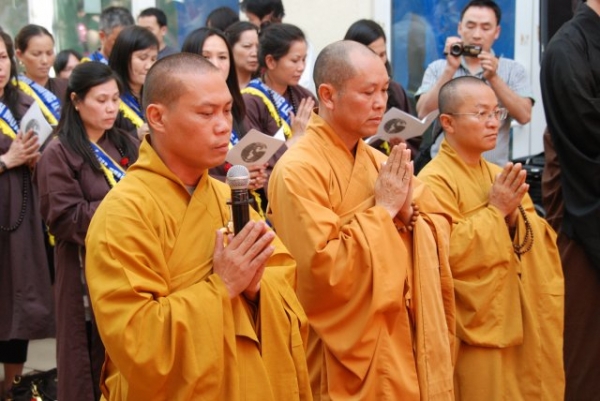 Lễ Phật đản tại BaLan